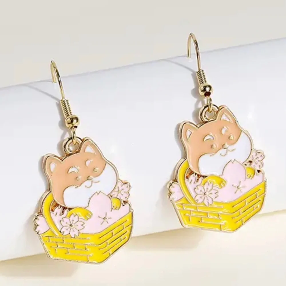 Fox in basket Earrings - Picture 1 of 1